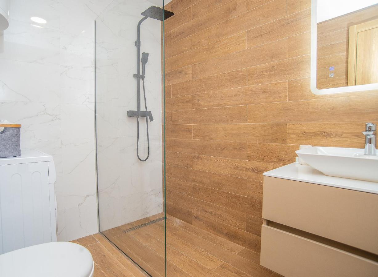 Stylish Two Bedroom Apartment At Ljubovic-Hill Park Podgorica Exterior foto