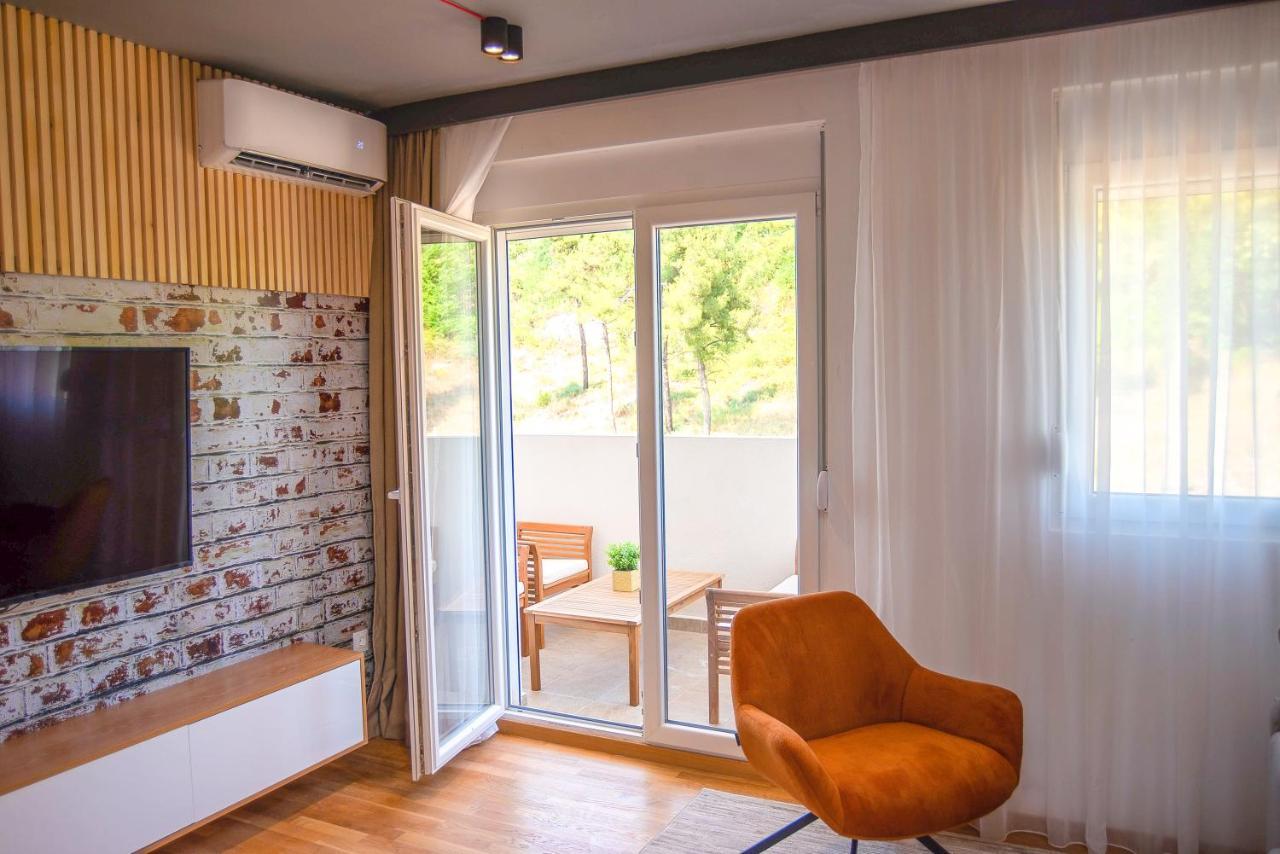 Stylish Two Bedroom Apartment At Ljubovic-Hill Park Podgorica Exterior foto